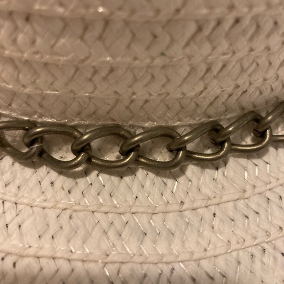 🆕🌞STUD & CHAIN STRAW FLOPPY SUN HAT🌞🆕 - Picture 10 of 16